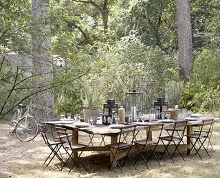 Table setting by Roy Wood