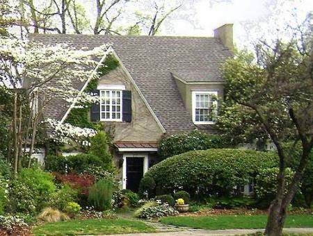 1-best cottage home bunch Home Bunch