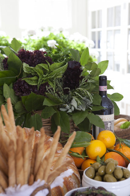 carolyne roehm table via party resources 10.10.12