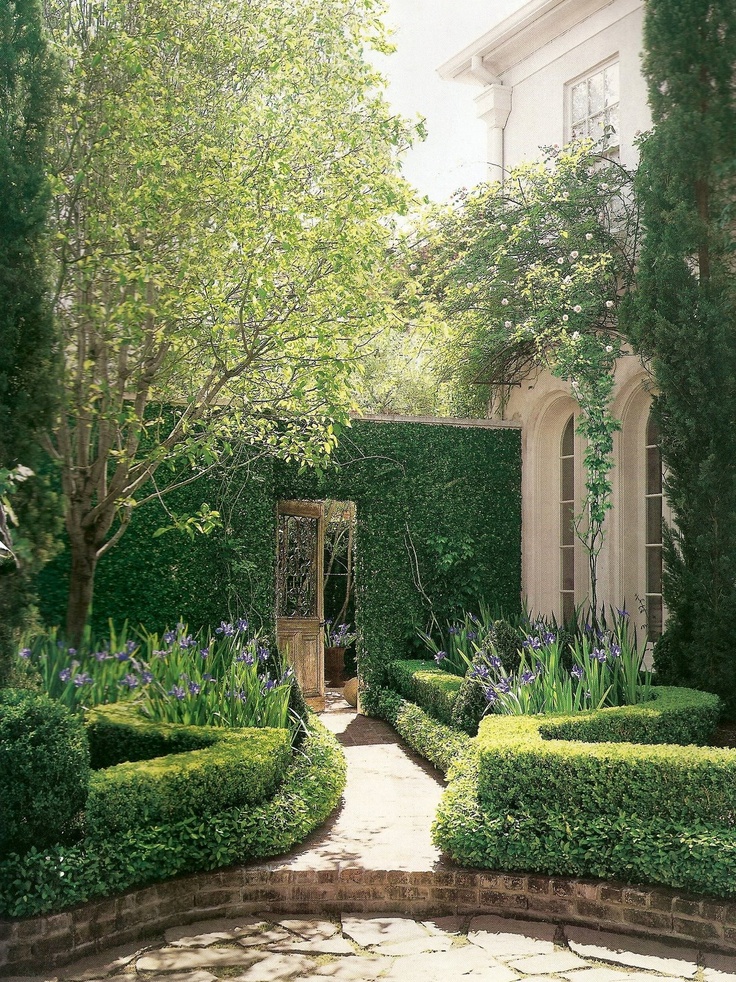 Garden, Home and Party, topiary