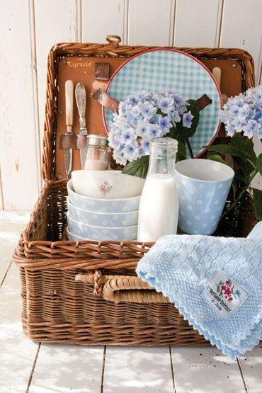 Garden, Home and Party, picnic post