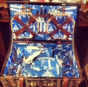 Garden, Home and Party, picnic post