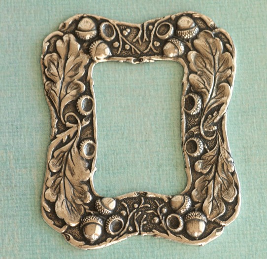 Garden, Home and Party: Acorns