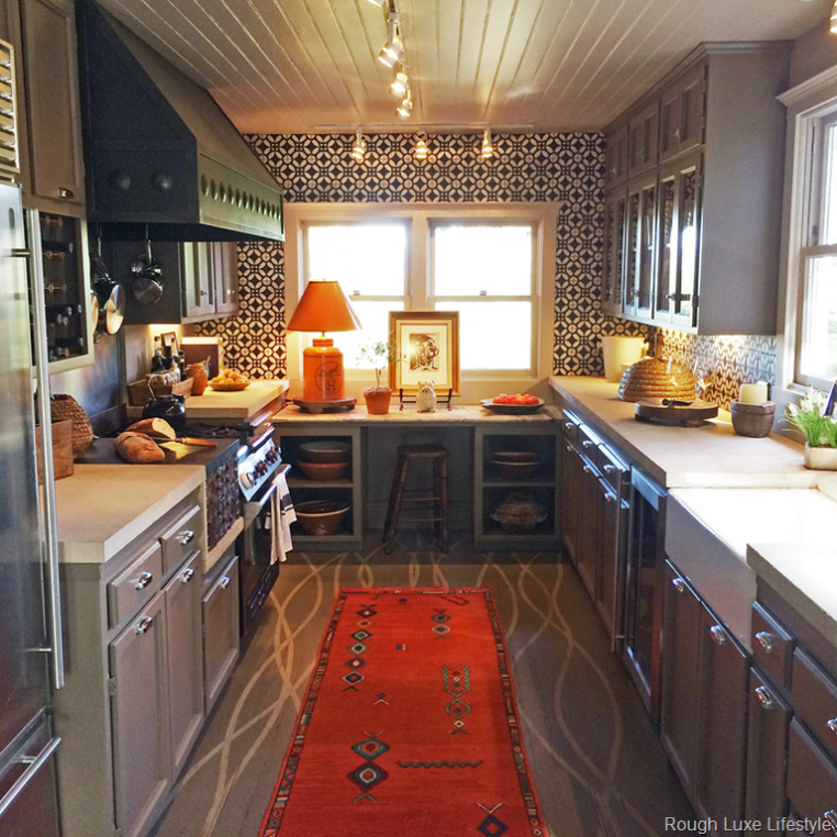 Garden, Home and Party: kitchens, mirrors and art.