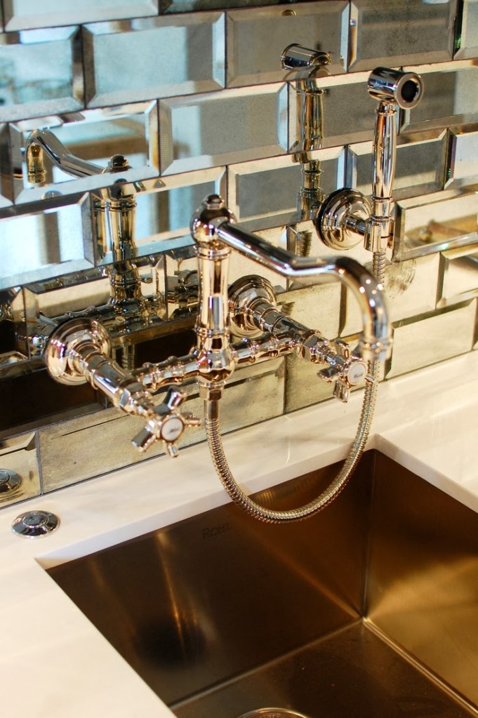 Garden, Home and Party: kitchens, mirrors and art