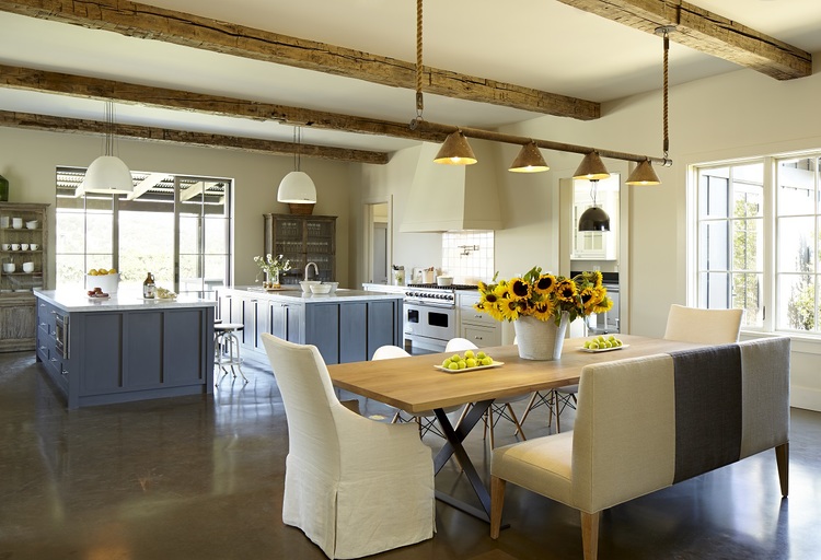 Garden, Home and Party: Wine month CA