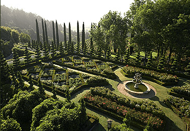 Garden, Home and Party: Newton, wine month, CA