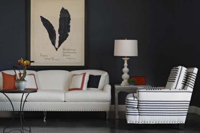 Garden, Home and Party: Nailheads on furniture